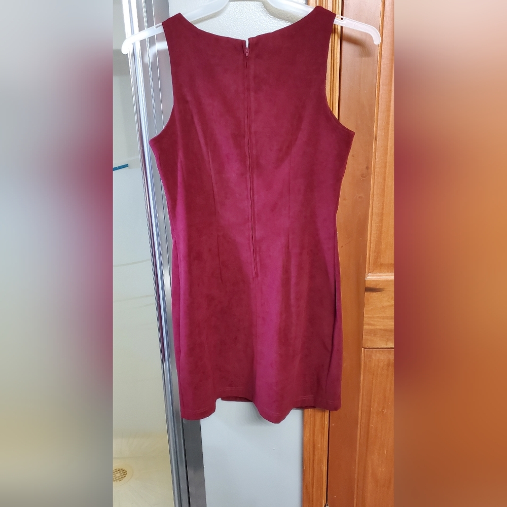 Dress - Picture 2 of 3